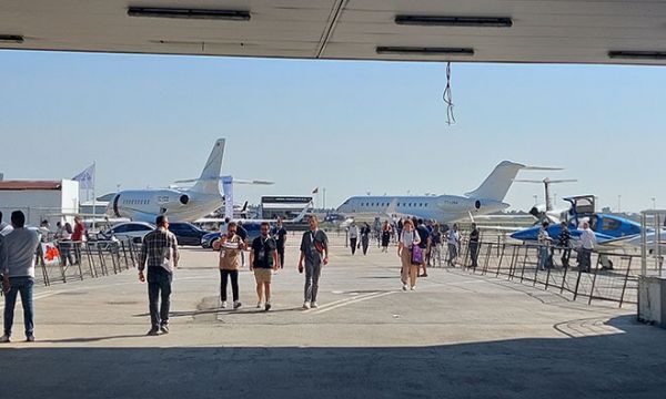 14. İSTANBUL AIRSHOW'DAN KARELER