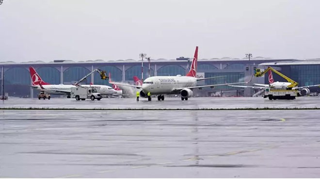 İSTANBUL’DA KAR YAĞIŞI BAŞLADI